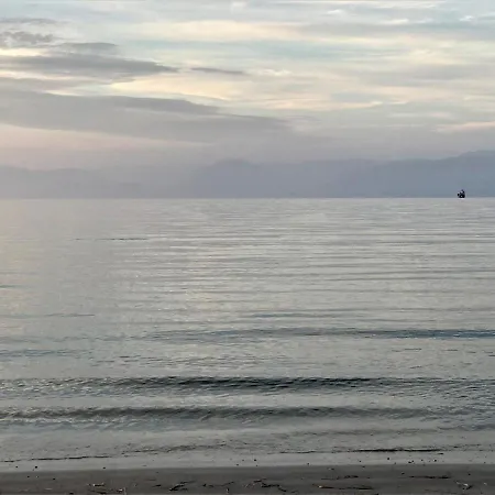 Delta • Next To The Apartment *