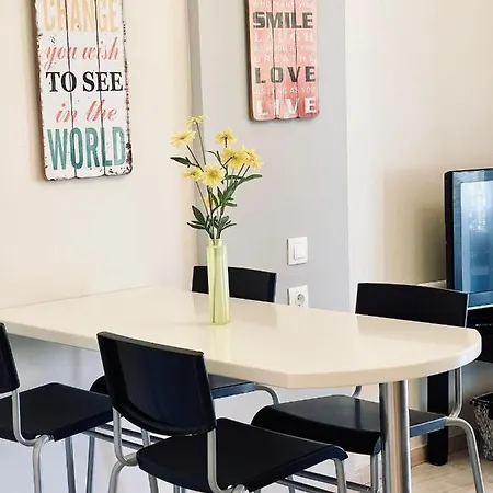 Delta • Next To The Διαμέρισμα Ρόδα